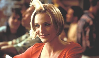La actriz Cameron Díaz, en un fotograma de 'Algo pasa con Mary' (1998), donde el protagonista se masturbaba antes de una cita con ella justo antes del gag más recordado de la película. 