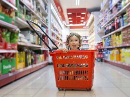 Polémica en las redes por el etiquetado de productos procesados para niños