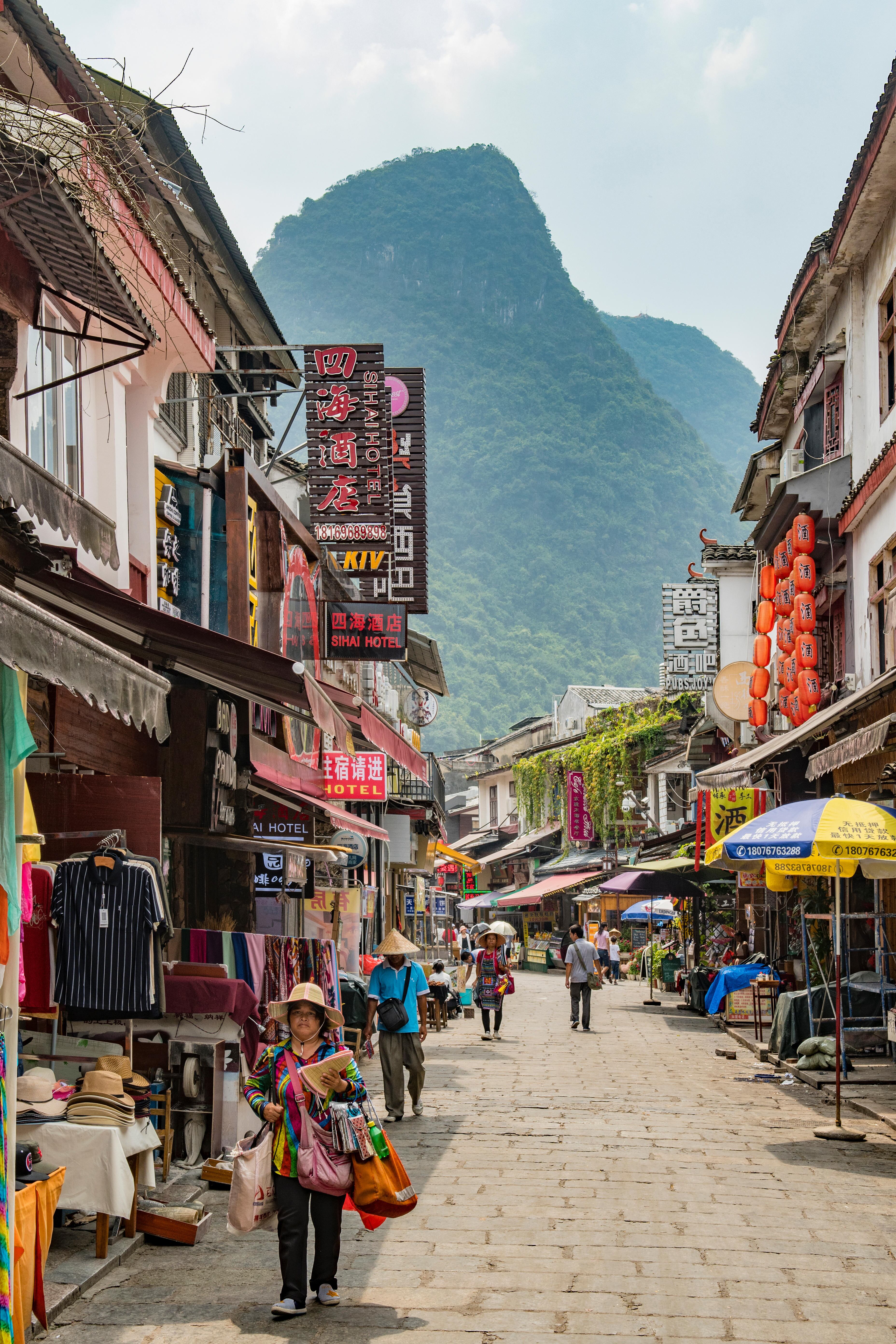 La calle más popular de Yangshuo es West Street.