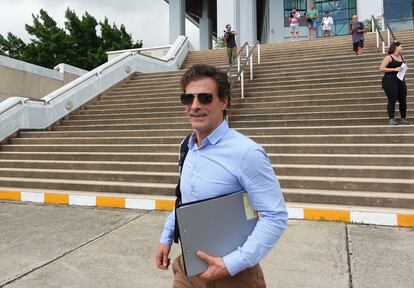 Rodolfo Sancho, esta mañana ante el tribunal de Koh Samui.