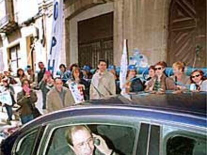 Sancho, abandonando la Delegación en Tortosa.