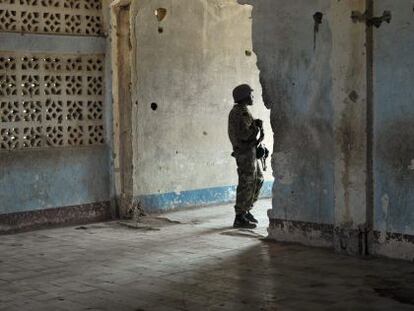 Un soldado de la Unión Africana en el bastión de Al Shabab en Somalia.