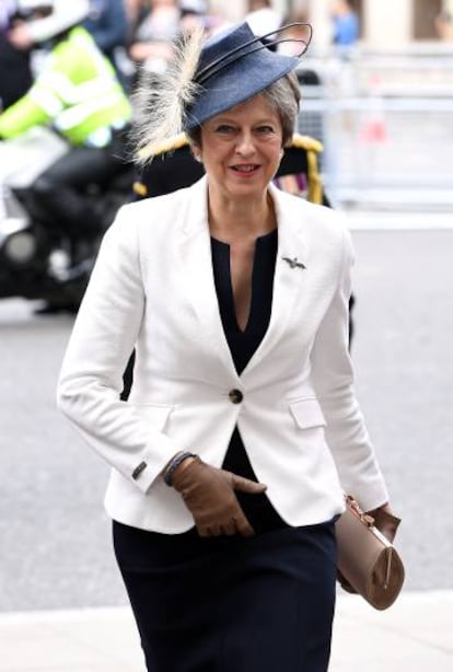 Theresa May llegando el palacio de Buckingham, en julio pasado.