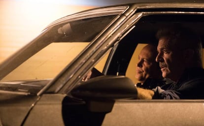 Vince Vaughn y Mel Gibson, dos policías racistas en 'Dragged Across Concrete'.