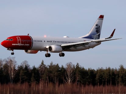 Un 737 de Norwegian aterriza en Riga (Letonia), en enero pasado.