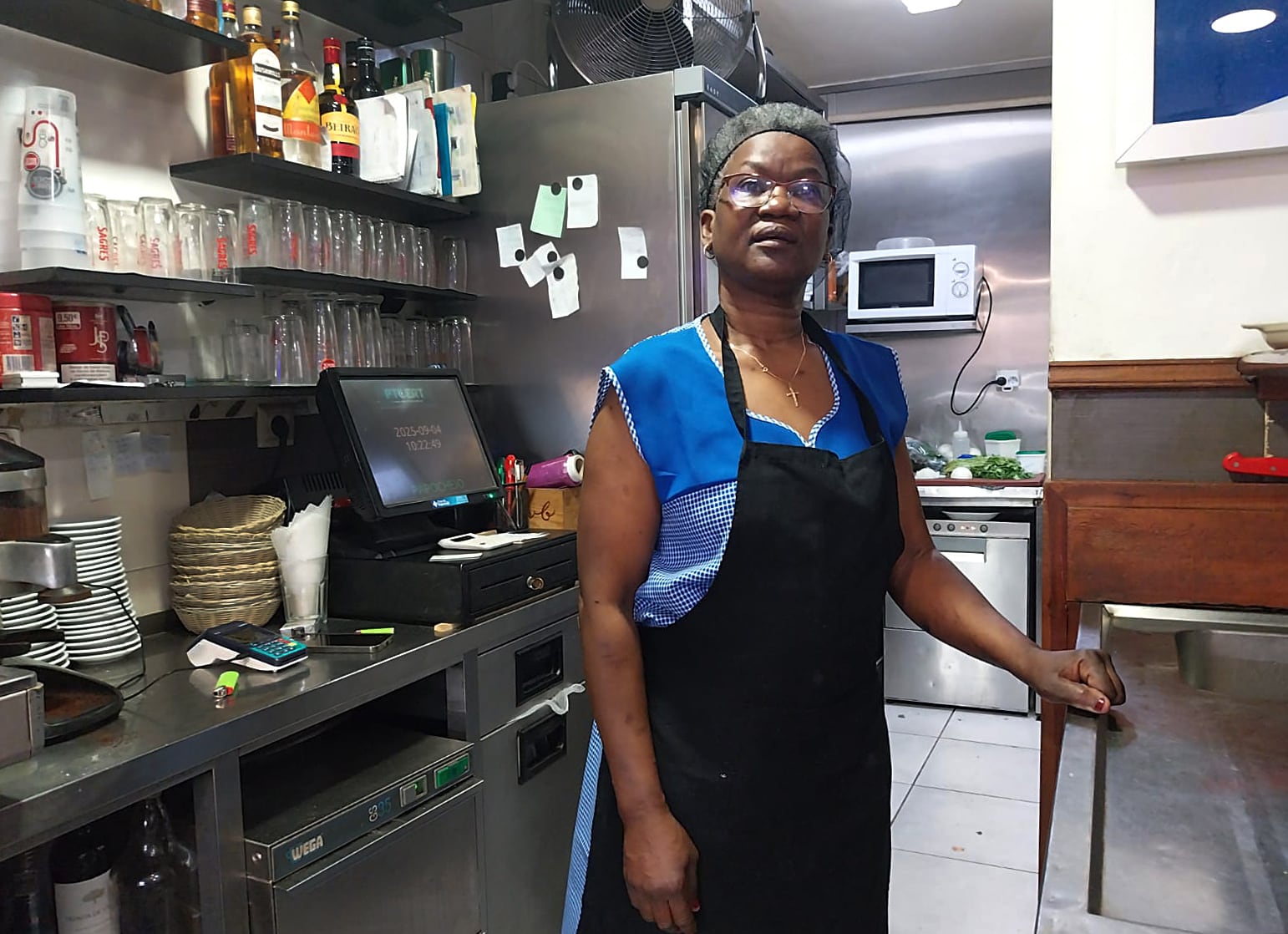 Bernarda Augusto, de 57 años, cocinera de un restaurante cercano, que suele desplazarse en el funicular siniestrado.