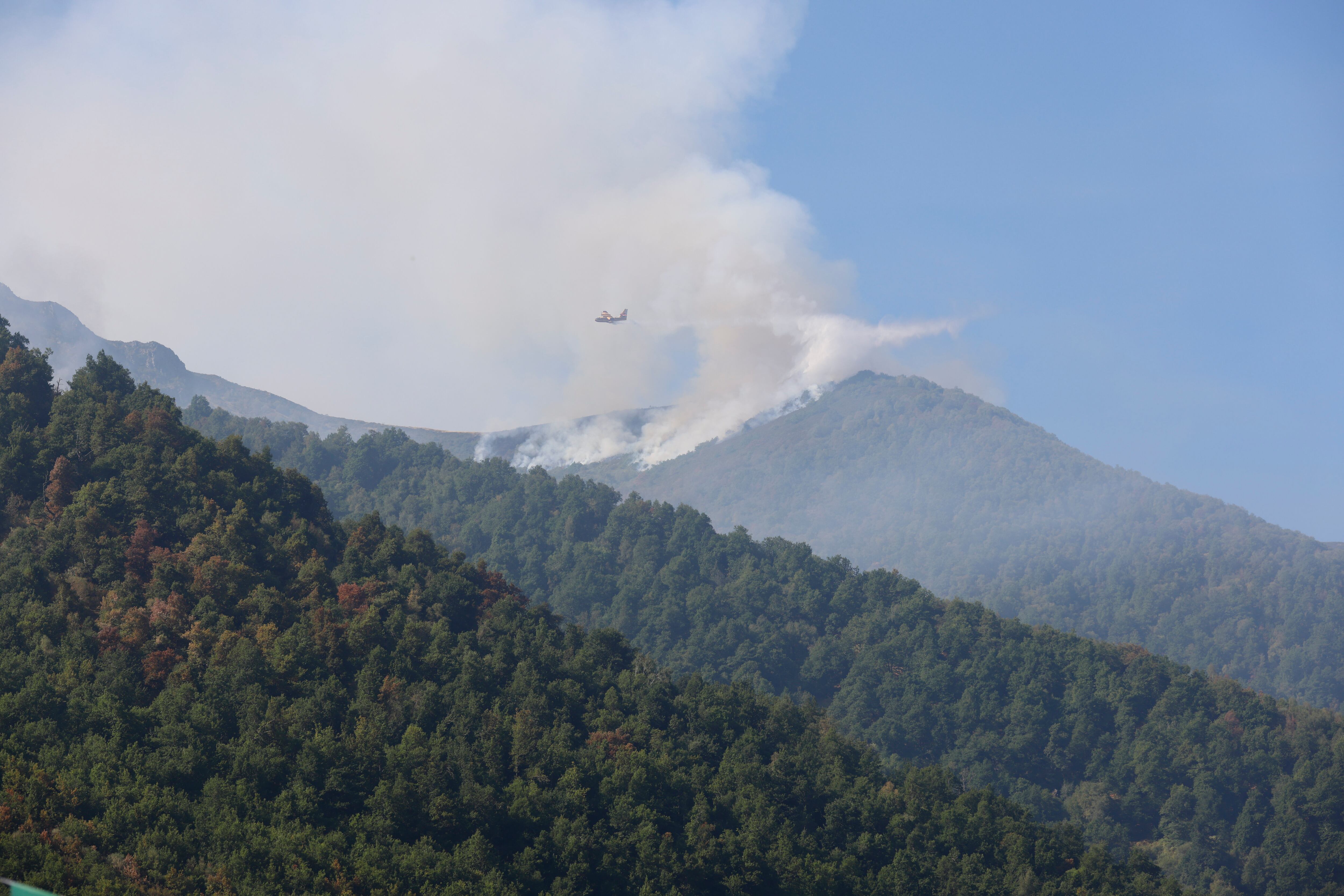 Asturias | Activos tres incendios, ninguno en Picos de Europa
