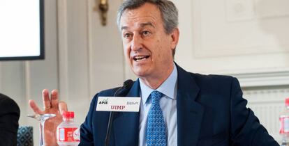 César González-Bueno, consejero delegado de ING, en un curso de economía en Santander. 