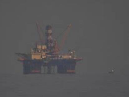Esas resoluciones alcanzan a las petroleras Argos Resources, Rockhopper Exploration, Borders & Southern Petroleum, Falkland Oil and Gas Limited y Desire Petroleum. EFE/Archivo