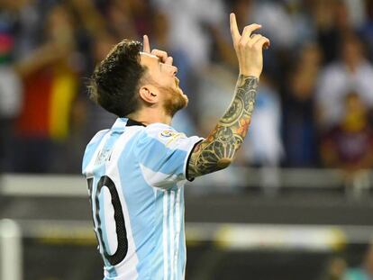 Messi celebra uno de sus goles ante Panam&aacute;. 