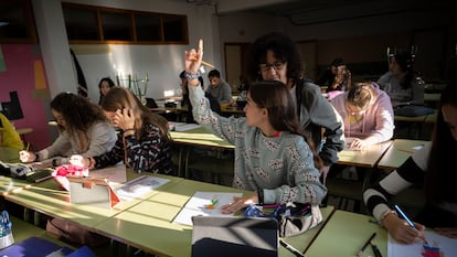 Una clase en el instituto público Río Júcar, en Madrigueras, Albacete.