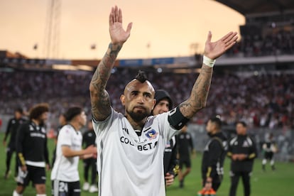 Arturo Vidal, durante un partido entre Colo Colo e Iquique, en noviembre de 2024.