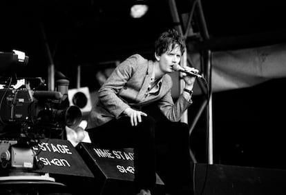 Jarvis Cocker, durante un concierto en Glastonbury, en 1994.