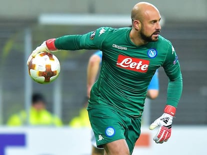 Pepe Reina jugador de Nápoles