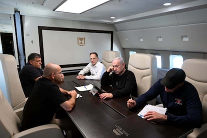 Netanyahu modifica su ruta de vuelo a Estados Unidos ante la amenaza de un posible arresto por crímenes de guerra en Gaza