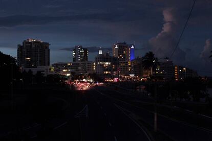 Imagen general del apagón en la ciudad de San Juan.