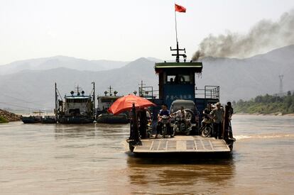 El Yangtsé es una de las principales vías de transporte de China, pero en muchos puntos su agua no se puede utilizar para uso humano ni siquiera después de ser tratada.