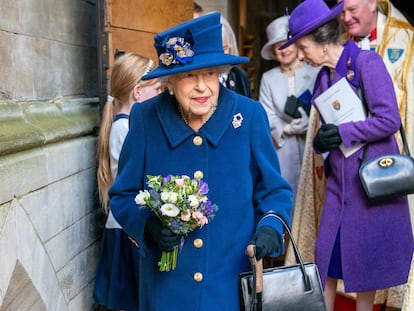 Isabel II apareció públicamente con un bastón el pasado 12 de octubre, durante un acto de la Royal British Legion en Londres