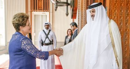 Dilma encontra o emir do Catar, xeque Tamim bin Hamad Al Thani.