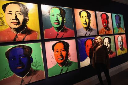Retratos multicolores de Mao Zedong, por Andy Warhol.