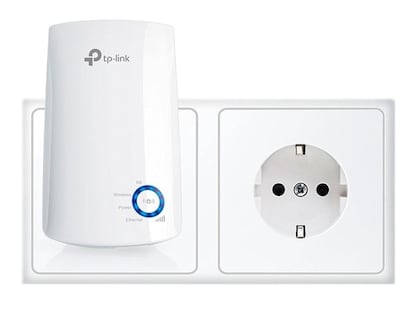 Este es uno de los repetidores Wifi más populares dle mercado. Permite que la señal inalámbrica llegue con toda la intensidad hasta los últimos rincones de nuestra casa. Con el botón Range Extender se pude aumentar la cobertura de forma sencilla y en solo un toque. Cuenta con toma de cable Ethernet, para recibir la conexión mediante cable.