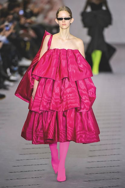 Imagen del desfile de Balenciaga.