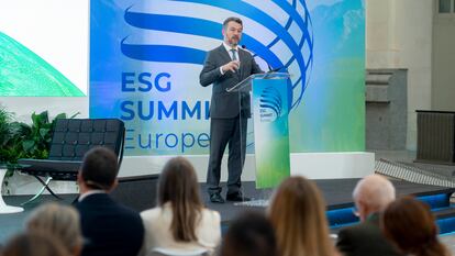 El presidente de CNMV, Rodrigo Buenaventura, durante el ESG Summit Europe forum en el Palacio de Cibeles el pasado septiembre.