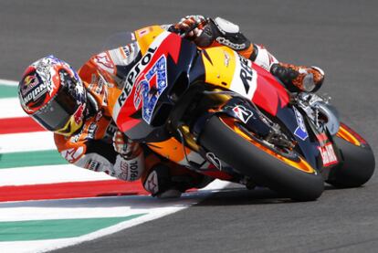 Casey Stoner, durante la clasificación del Gran Premio de Italia.