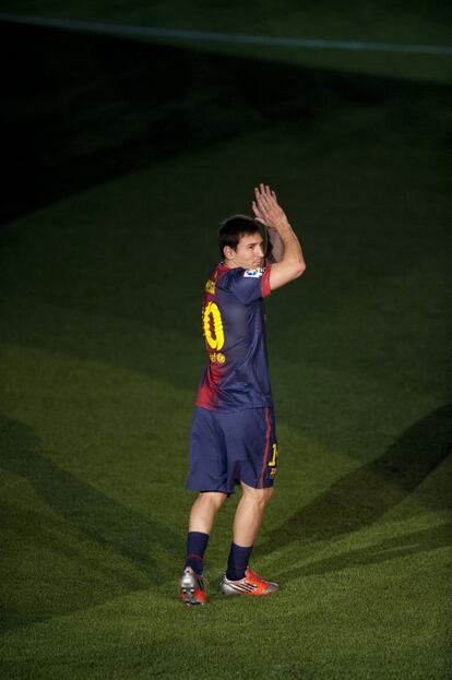 Messi, en su salida al césped del coliseo azulgrana.