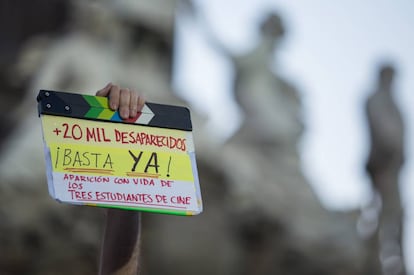 Una protesta en contra de los estudiantes desaparecidos en Jalisco.