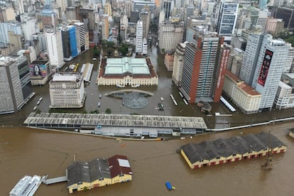 El Mercado Central de Porto Alegre, inundado después de las lluvias, el jueves 9 de mayo.