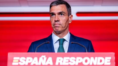 Pedro Sánchez, durante su comparecencia en la sede del PSOE en Ferraz, tras la dimisión de Santos Cerdán.