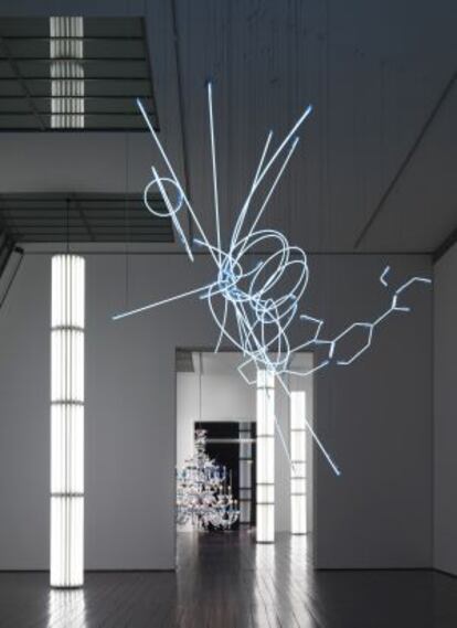 Obra de la muestra 'The what if?...Scenario (after LG)', de Cerith Wyn Evans.
