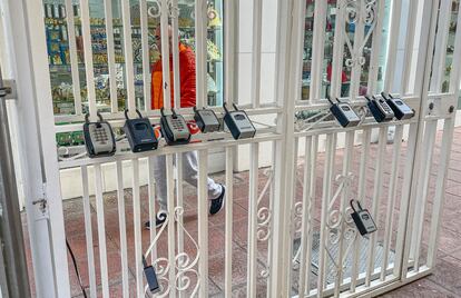 Candados de pisos turísticos en el centro de Sevilla.