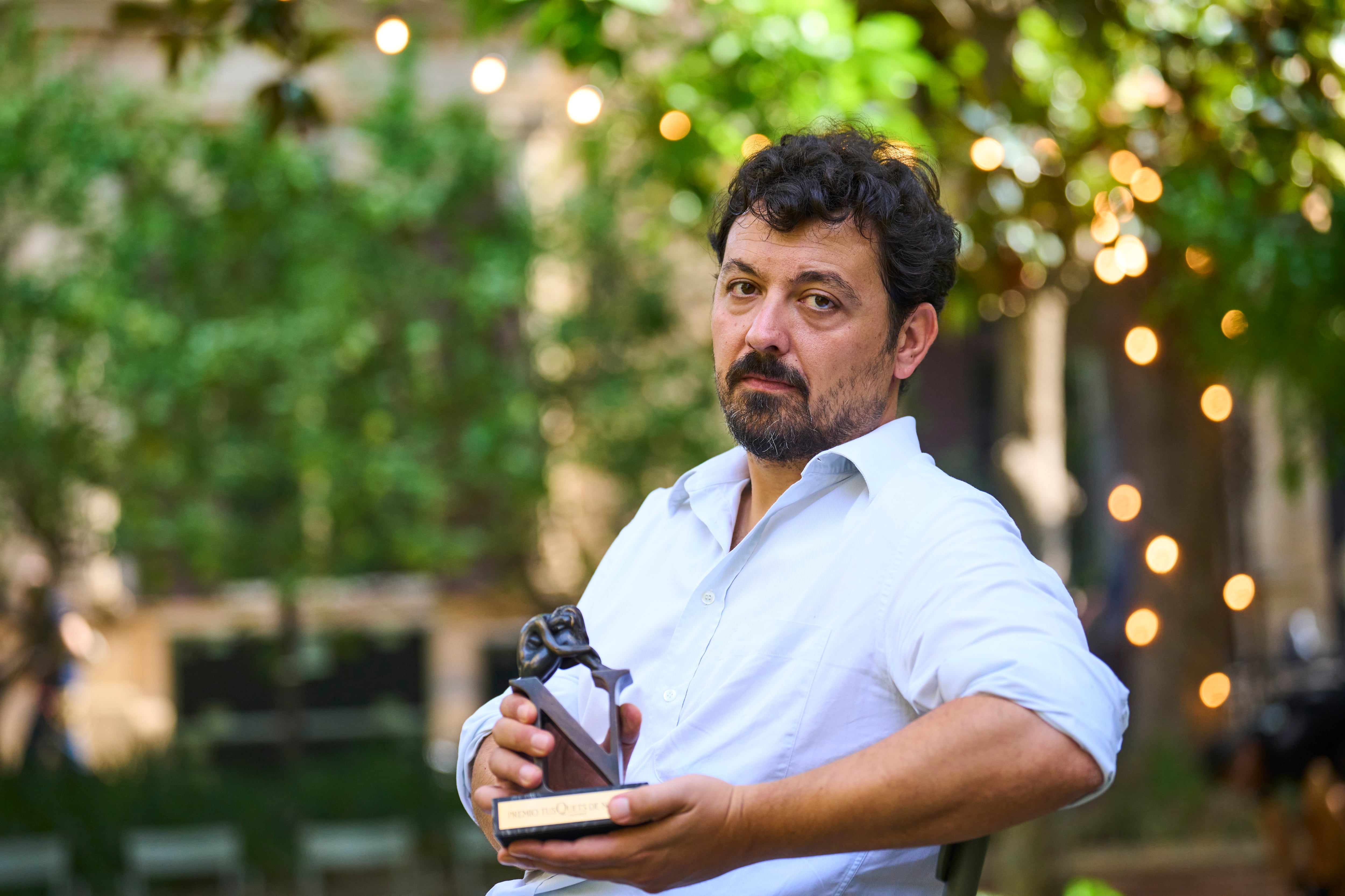 El premio Tusquets de Novela distingue a Francisco Serrano por una historia de terroristas anticapitalistas en los setenta