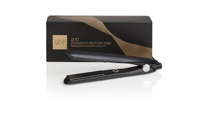 Plancha de pelo ghd gold tecnología dual zone, para alisar, rizar y crear ondas, una de las mejor valoradas en Amazon