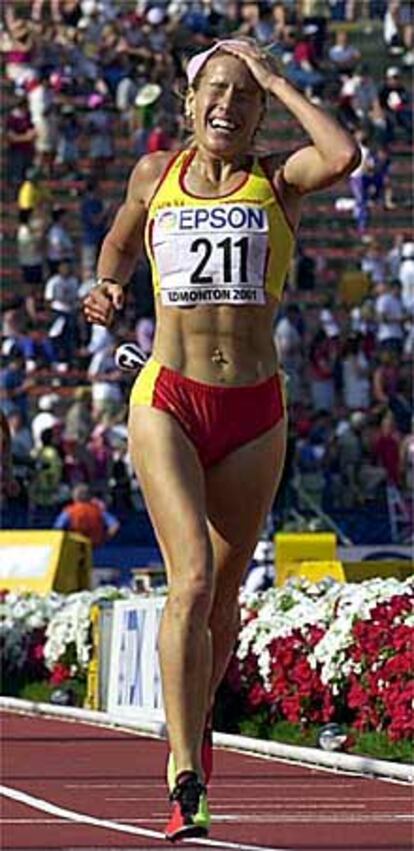 <font size="2"><b>Hazaña de Marta Domínguez en los 5.000</b></font><br>SANTIAGO SEGUROLA<P>(Foto: AP)