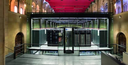 Centro de supercomputación de Barcelona MareNostrum.