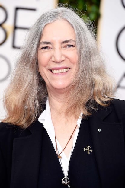 Patti Smith, nominada a mejor cancin, se fue sin premio pero nos regal su presencia en la alfombra roja.