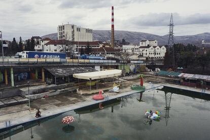 Foto del proyecto 'The Book of Veles', ganadora en la categoría 'Formato Abierto' 2022, en la que el autor introdujo personas creadas por programas informáticos.