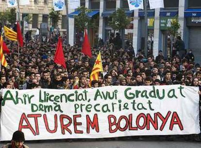 Manifestación contra la reforma universitaria de Bolonia en Valencia.