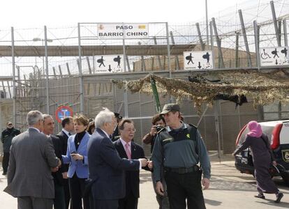Visita de los presidente de Ceuta y Melilla a la valla melillense.