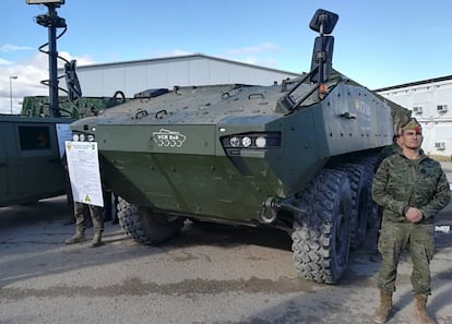 Prototipo del vehículo 8x8 Dragón en el campo de Maniobras de San Gregorio (Zaragoza), a finales de noviembre.