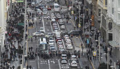 La Gran Vía el 8 de enero, tras la eliminación de carriles.