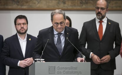 El presidente de la Generalitat de Cataluña, Quim Torra, durante su comparecencia ante los medios tras la reunión extraordinaria del Ejecutivo catalán, este viernes.