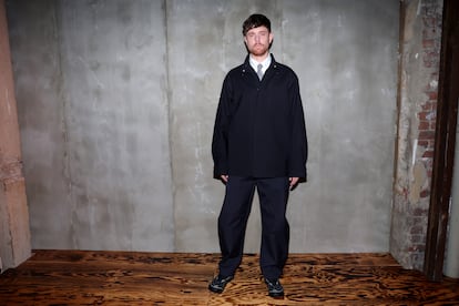 James Blake, invitado al desfile de la nueva colección de Bottega Veneta en Milán, en febrero de 2024.