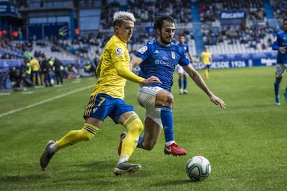 El extremo del Cádiz CF Salvi Sánchez, natural de Sanlúcar de Barrameda, jugó dos años en la primera plantilla del Atlético Sanluqueño. Esta temporada ha debutado en LaLiga SmartBank, donde ha disputado 18 encuetros.