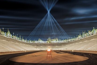 El estadio griego en el que nacieron los Juegos Olímpicos modernos ha acogido el desfile.