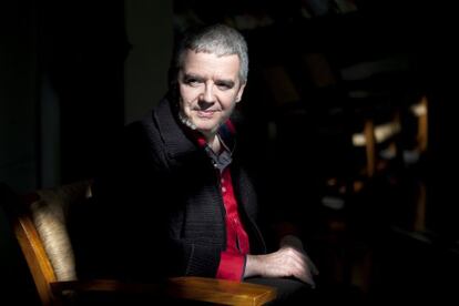 “Sóc on volia ser perquè escric i visc d’això”, assegura Màrius Serra.