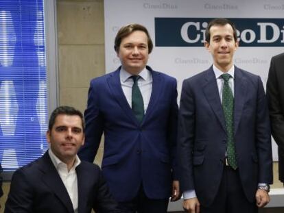 Carlos Ord&oacute;&ntilde;ez (Mapfre), Ignacio Migoya (Minsait-Indra), Aitor del Coso (Mutua Madrile&ntilde;a), Jorge Nicolau (VidaCaixa) y Silvia &Aacute;vila (Banco Sabadell-Zurich)